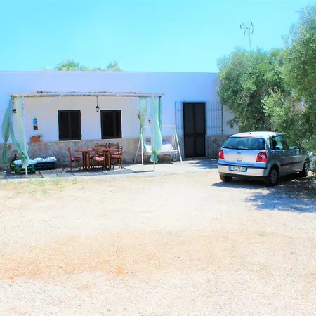 Vila Posta Nella Macchia Mediterranea In Salento *